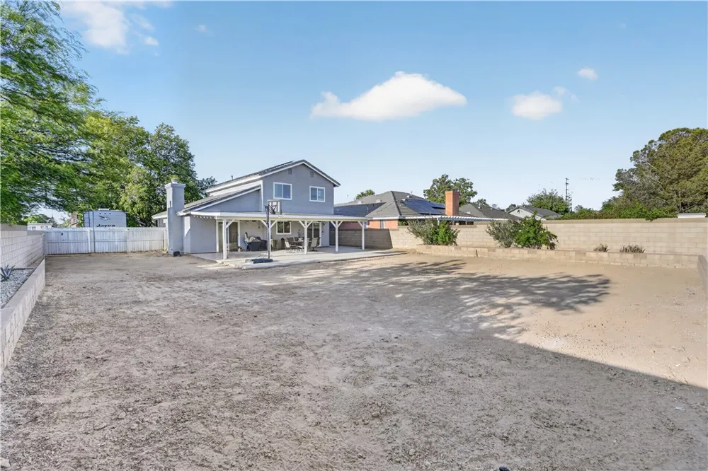 834 E Avenue J6 Lancaster, CA 93535