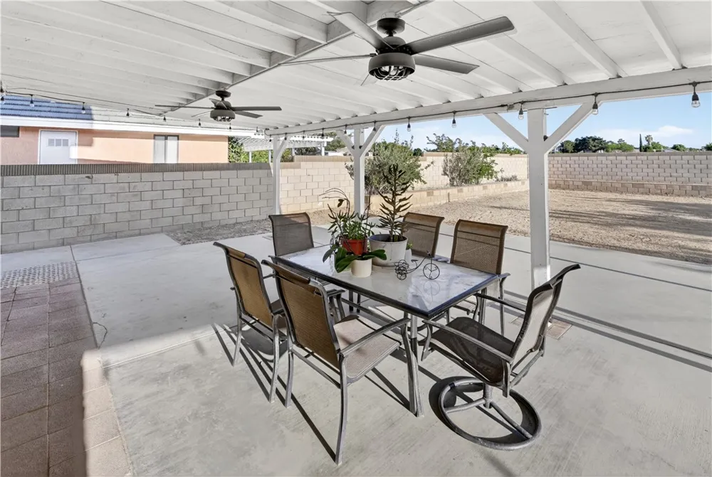 834 E Avenue J6 Lancaster, CA 93535