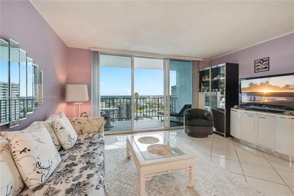 2030 S Ocean Dr #1903 Hallandale Beach, FL 33009