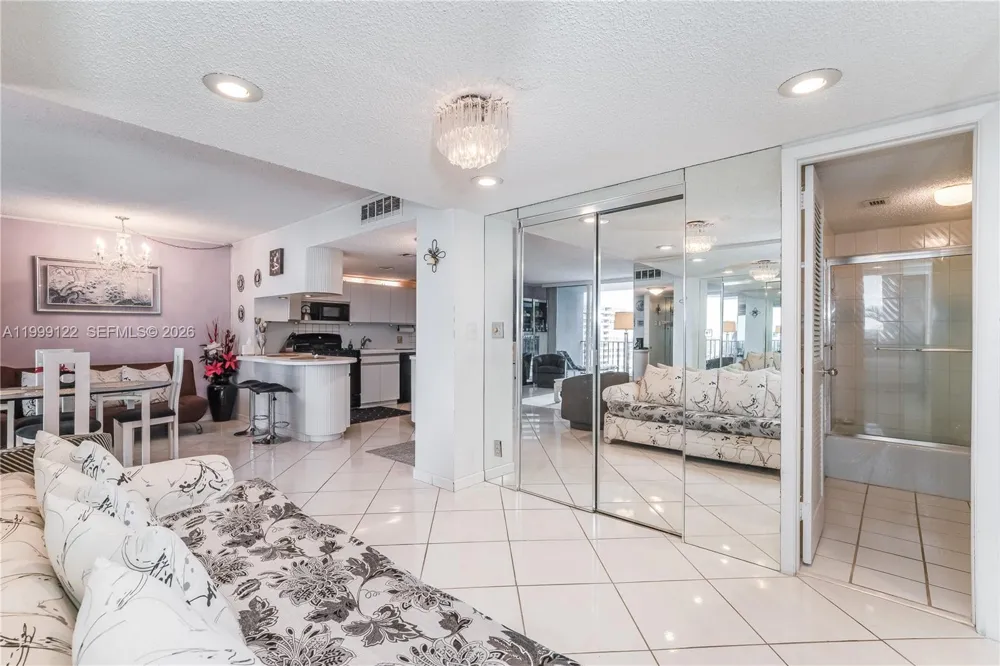 2030 S Ocean Dr #1903 Hallandale Beach, FL 33009