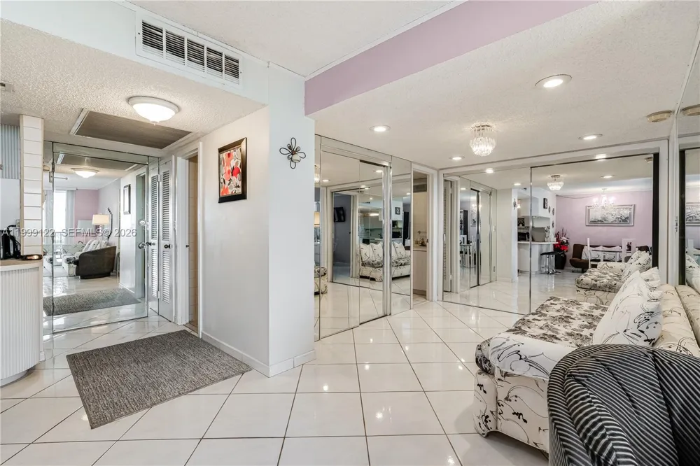 2030 S Ocean Dr #1903 Hallandale Beach, FL 33009
