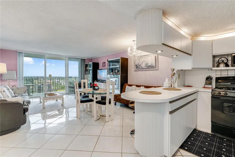 2030 S Ocean Dr #1903 Hallandale Beach, FL 33009