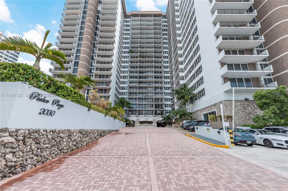 2030 S Ocean Dr #1903 Hallandale Beach, FL 33009