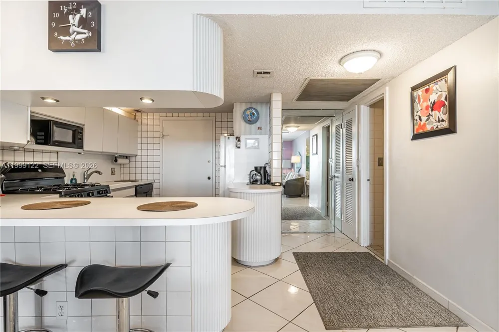 2030 S Ocean Dr #1903 Hallandale Beach, FL 33009