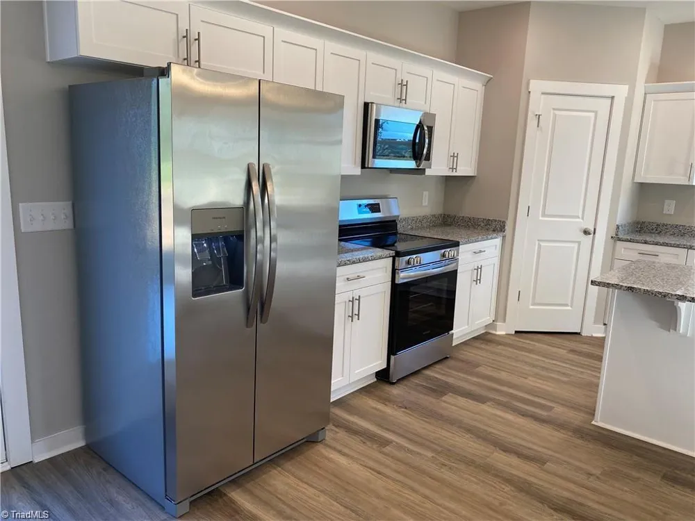 1016 Fairfield Drive Yadkinville, NC 27055
