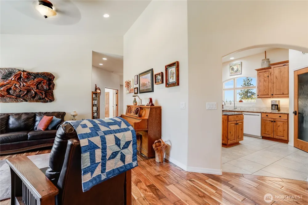 11 Deer Ridge Road Goldendale, WA 98620