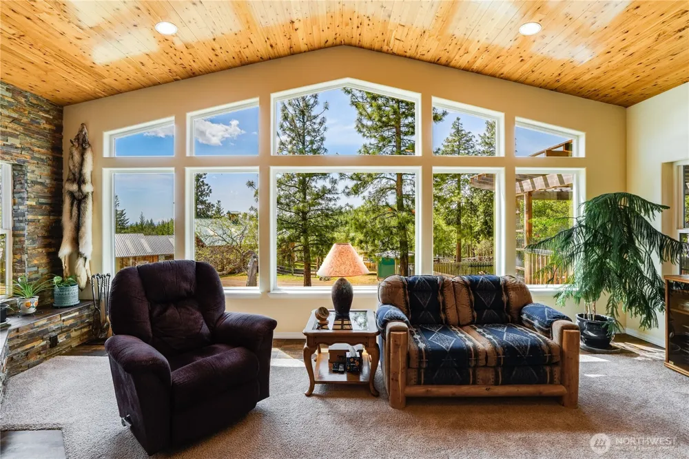 11 Deer Ridge Road Goldendale, WA 98620