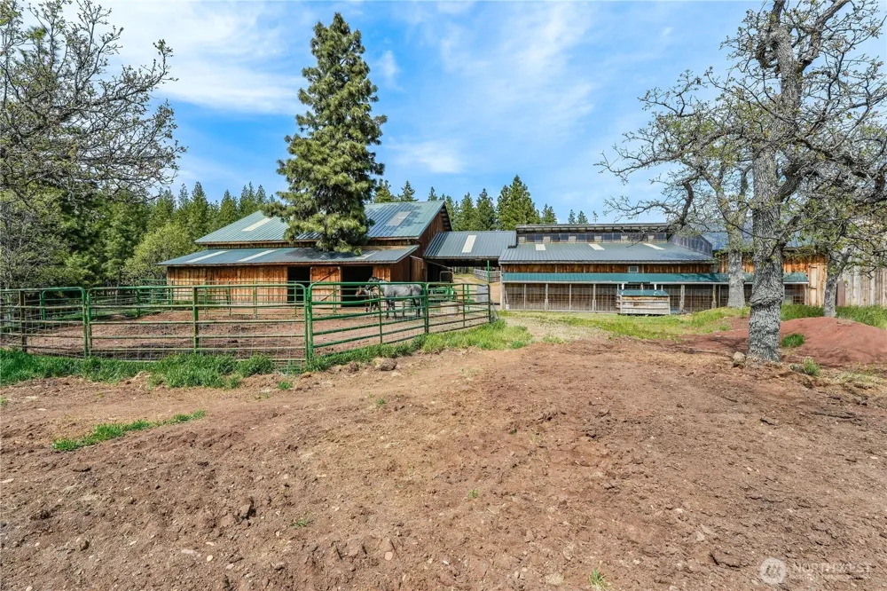 11 Deer Ridge Road Goldendale, WA 98620