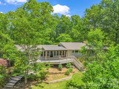 7 Hearthstone Lane
