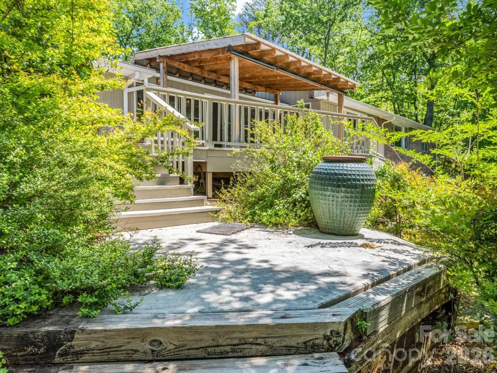 7 Hearthstone Lane Landrum, SC 29356