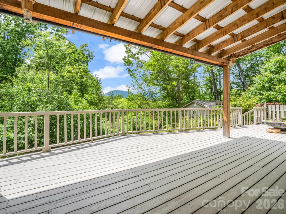 7 Hearthstone Lane Landrum, SC 29356