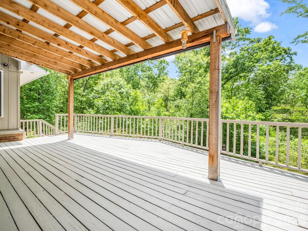 7 Hearthstone Lane Landrum, SC 29356