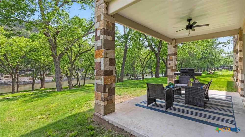 540 River Run #113 New Braunfels, TX 78132
