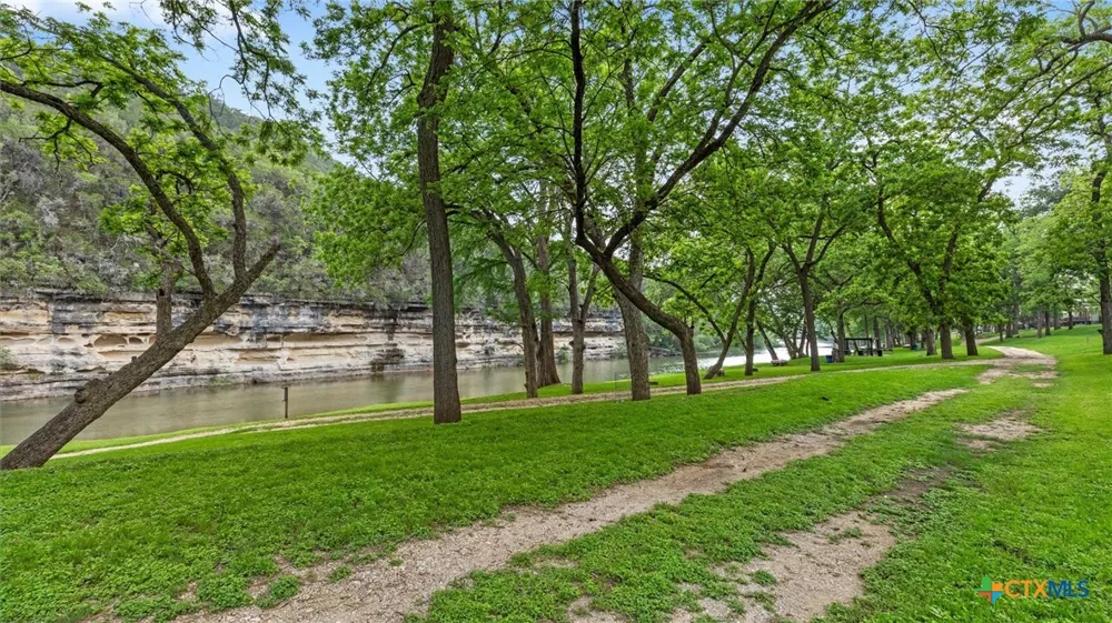 540 River Run #113 New Braunfels, TX 78132