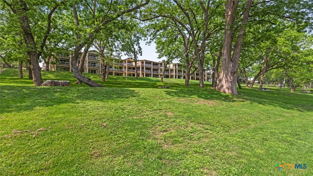 540 River Run #113 New Braunfels, TX 78132