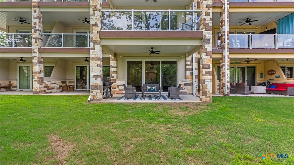 540 River Run #113 New Braunfels, TX 78132