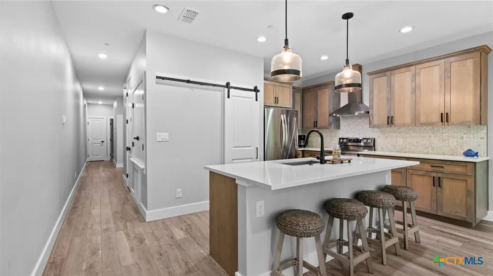 540 River Run #113 New Braunfels, TX 78132