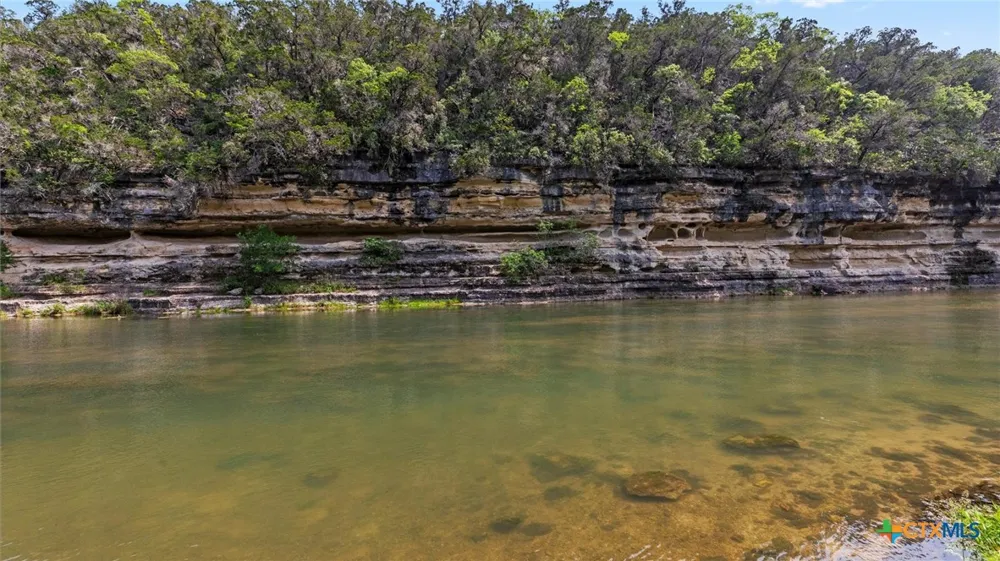 540 River Run #113 New Braunfels, TX 78132