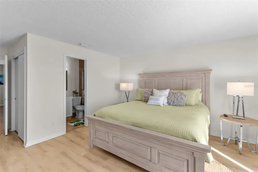 5026 COQUINA KEY DRIVE SE #5026 St Petersburg, FL 33705