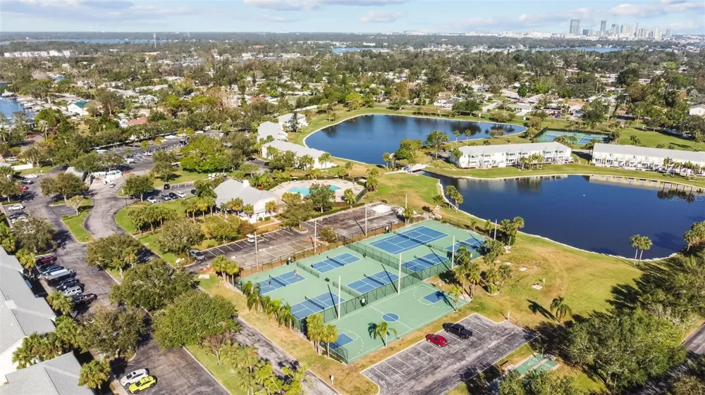 5026 COQUINA KEY DRIVE SE #5026 St Petersburg, FL 33705