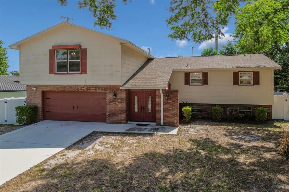 2620 GIANT PLACE Seffner, FL 33584
