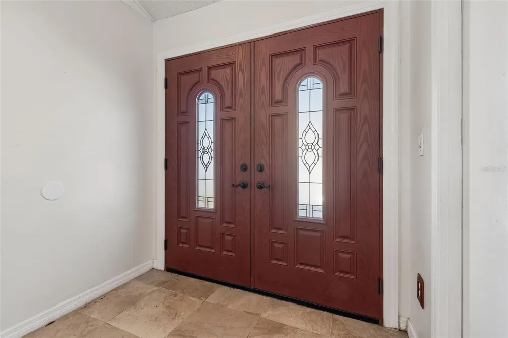 2620 GIANT PLACE Seffner, FL 33584