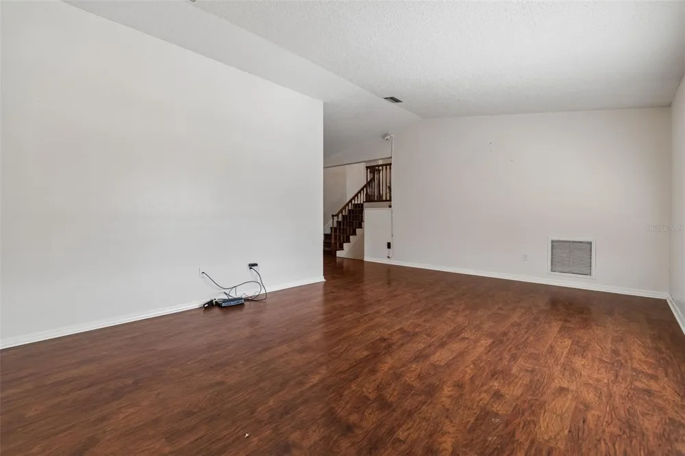 2620 GIANT PLACE Seffner, FL 33584