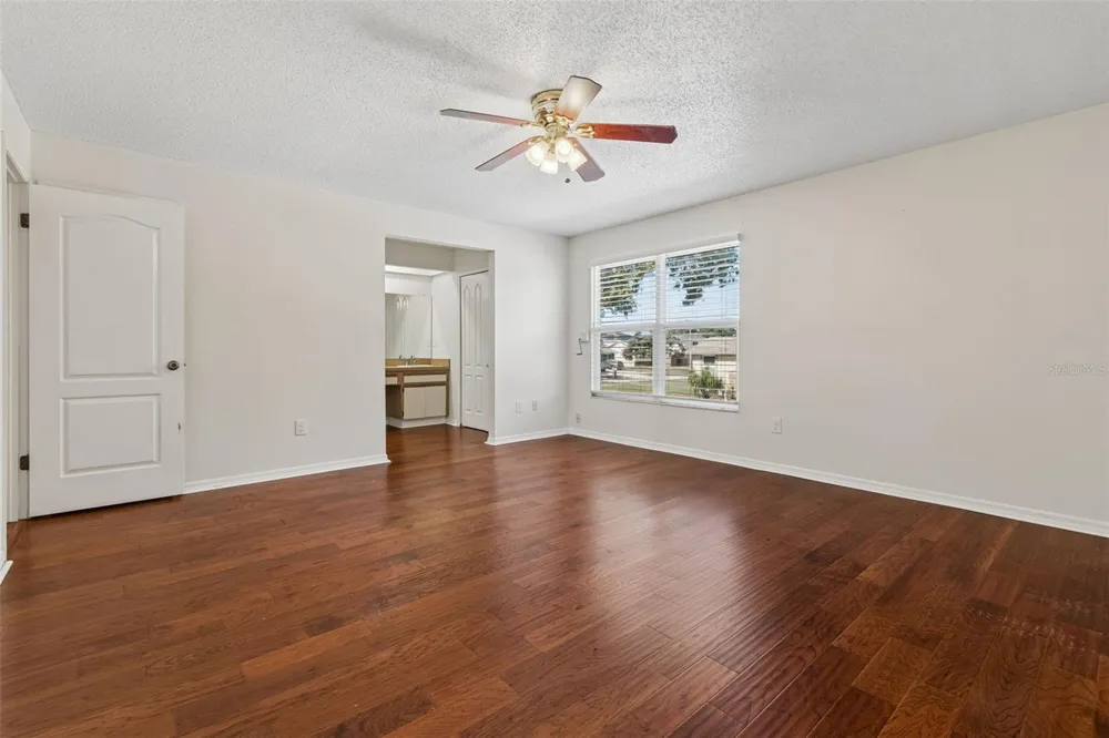 2620 GIANT PLACE Seffner, FL 33584