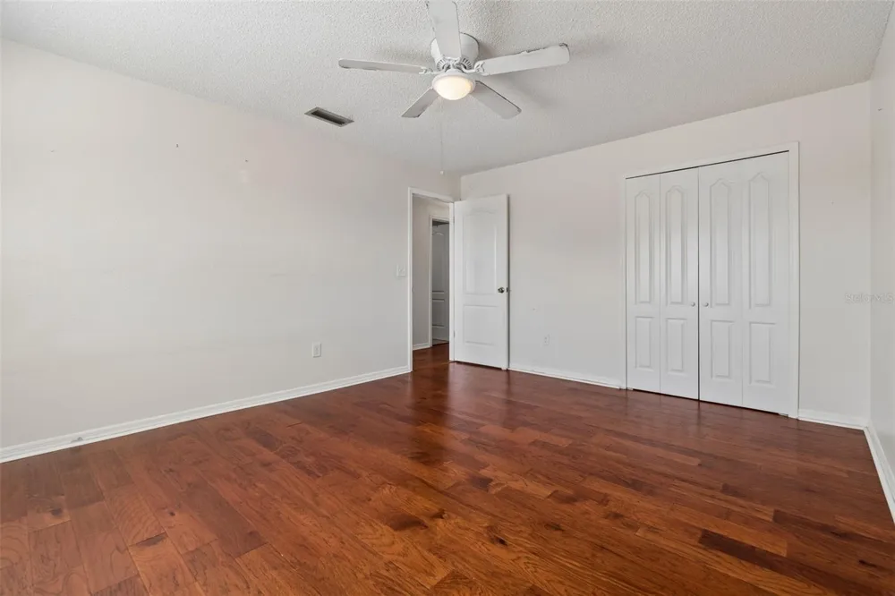 2620 GIANT PLACE Seffner, FL 33584