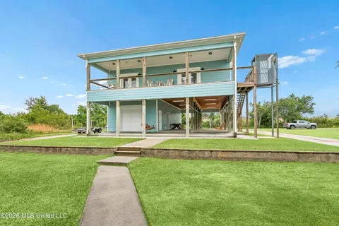 4115 Riverside Drive