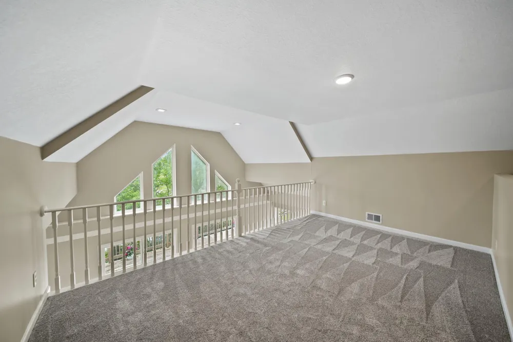 10771 Woodbrook Drive Cement City, MI 49233