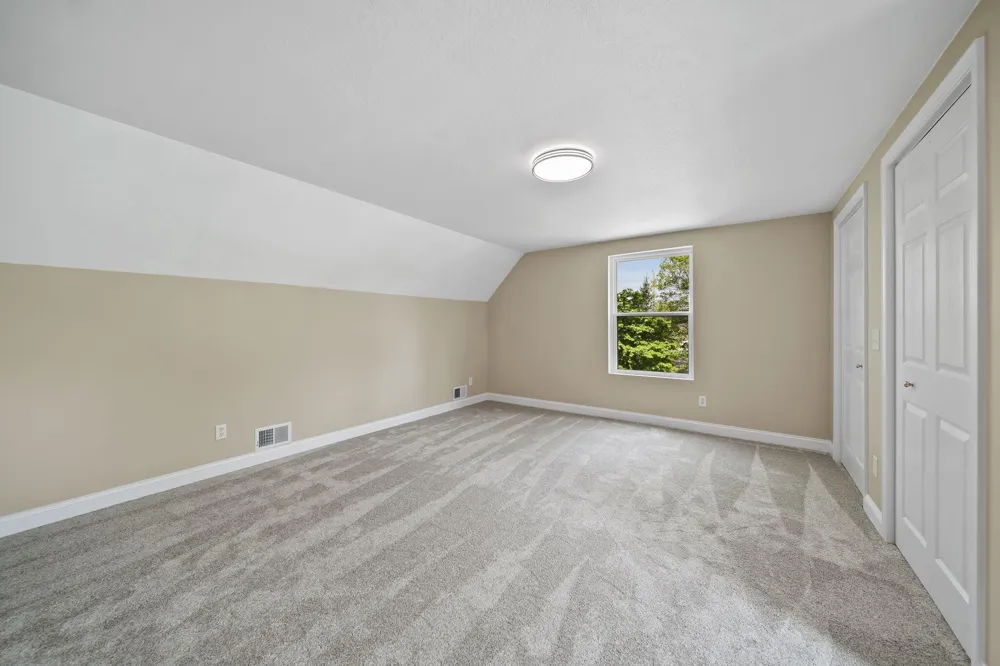 10771 Woodbrook Drive Cement City, MI 49233