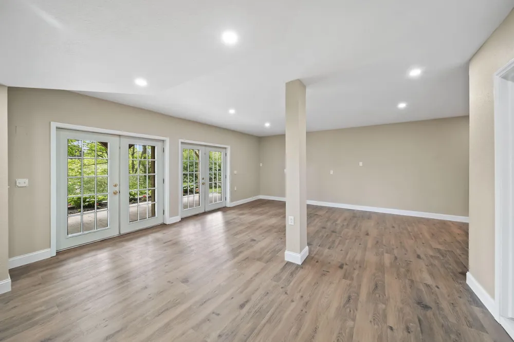 10771 Woodbrook Drive Cement City, MI 49233