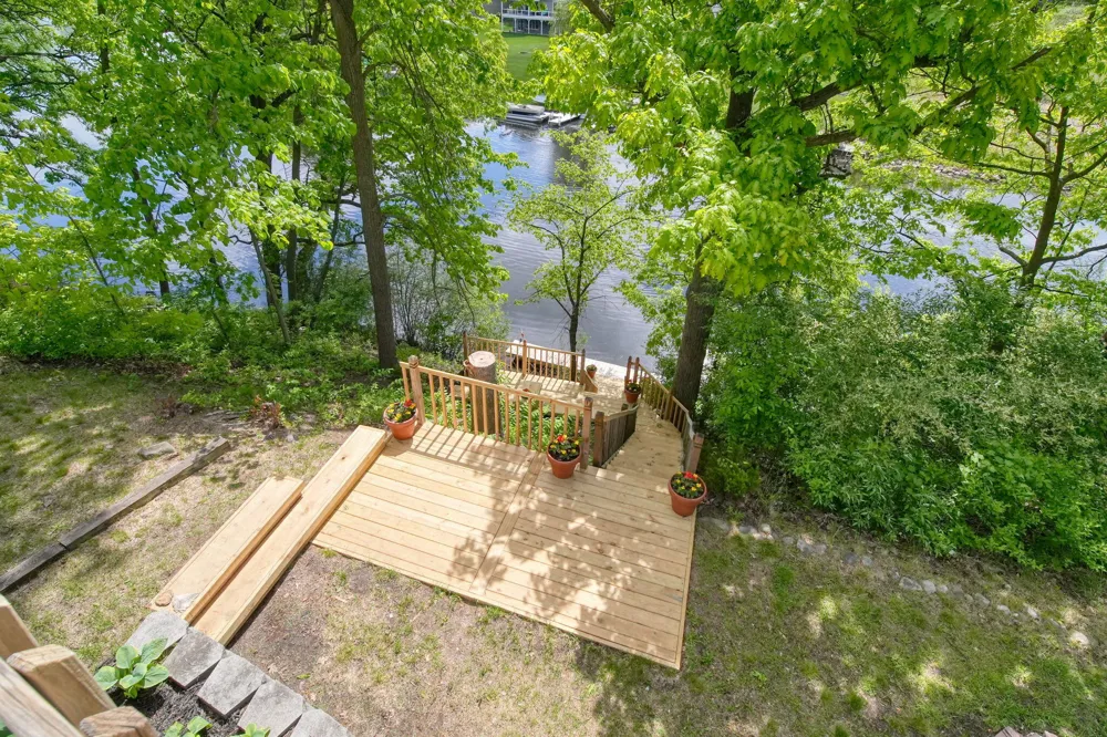 10771 Woodbrook Drive Cement City, MI 49233