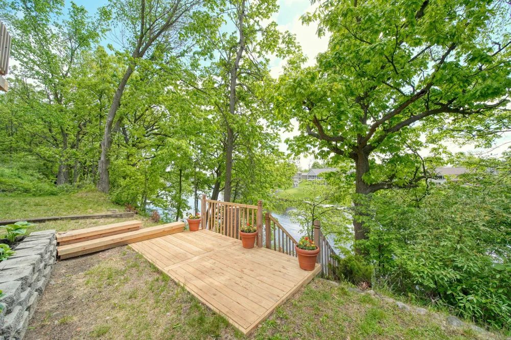 10771 Woodbrook Drive Cement City, MI 49233