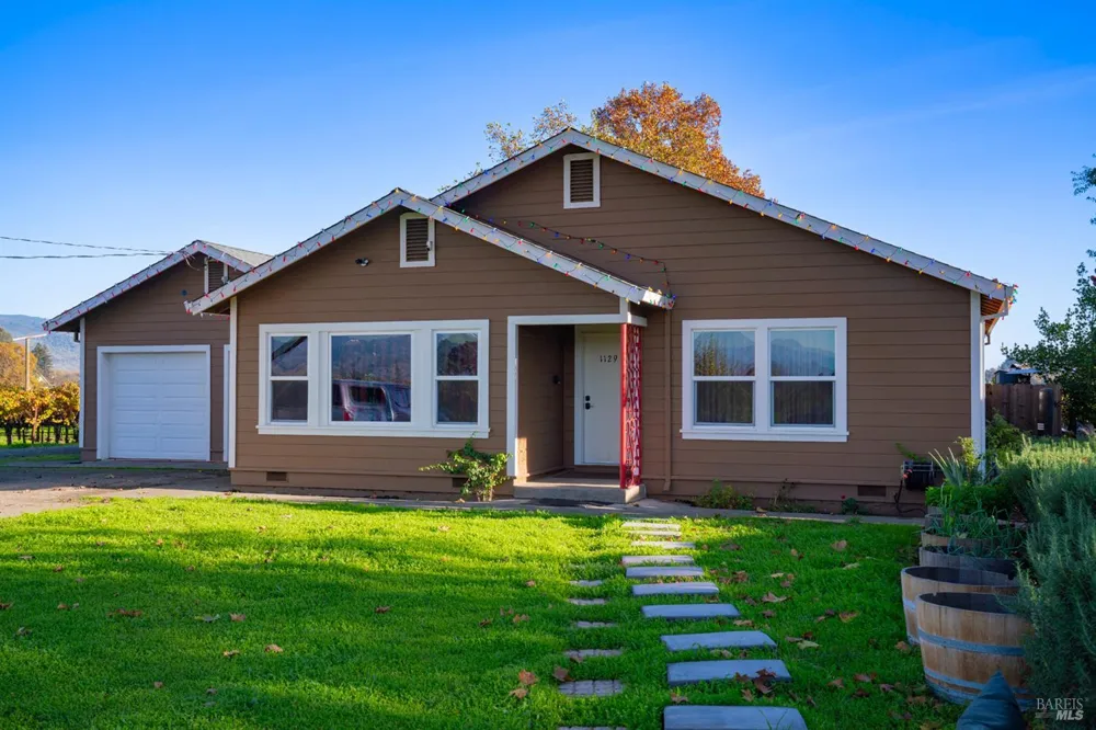 1135 Galleron Road St. Helena, CA 94574