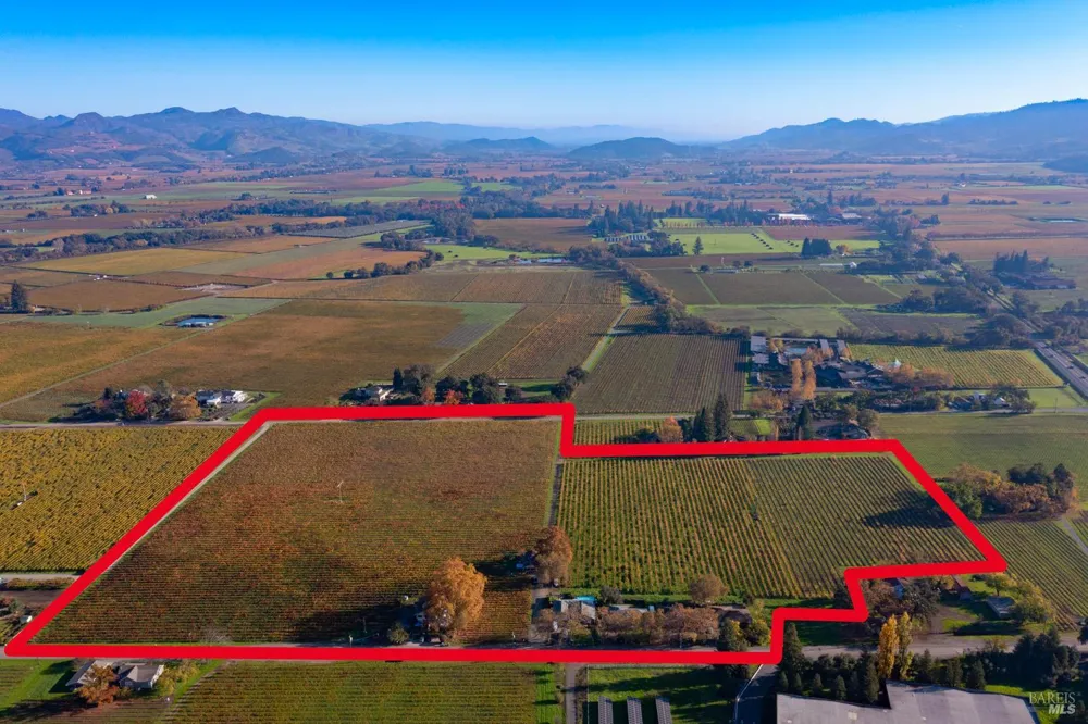1135 Galleron Road St. Helena, CA 94574