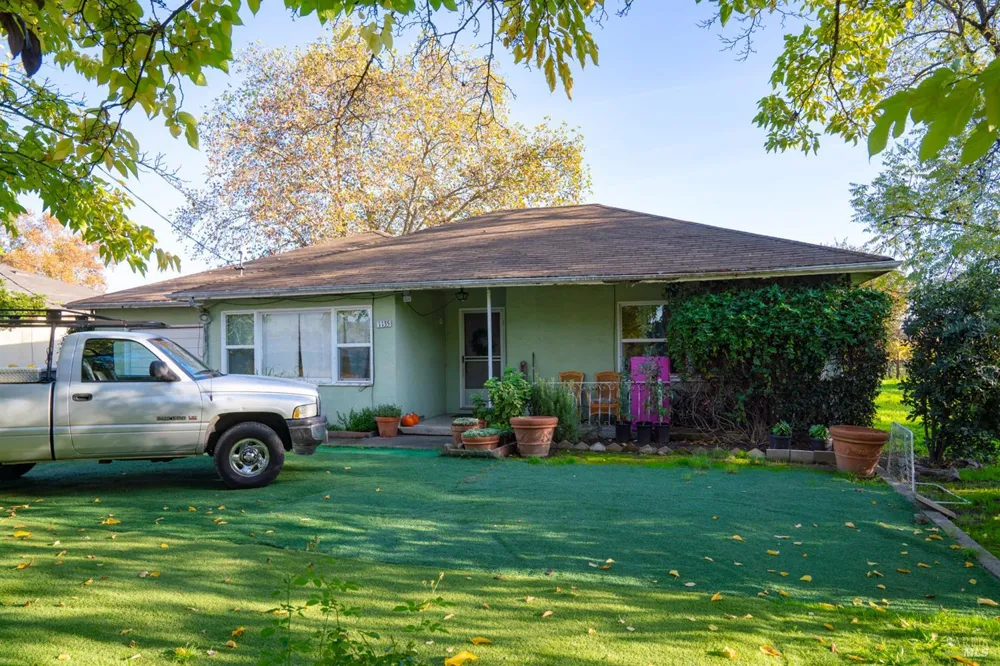 1135 Galleron Road St. Helena, CA 94574