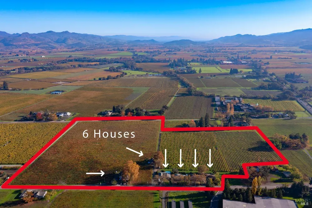 1135 Galleron Road St. Helena, CA 94574