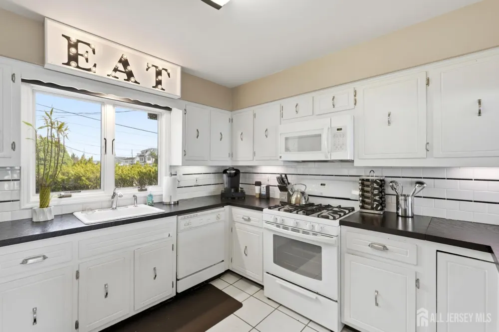 473 Tamiami Drive Lavallette, NJ 08735