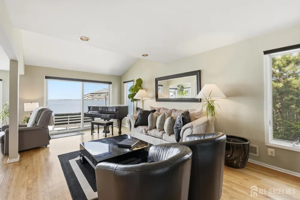 473 Tamiami Drive Lavallette, NJ 08735