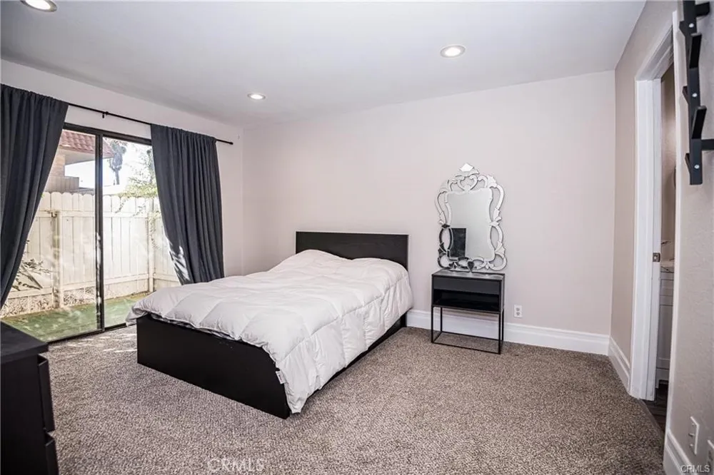 1000 Central #19 Riverside, CA 92507