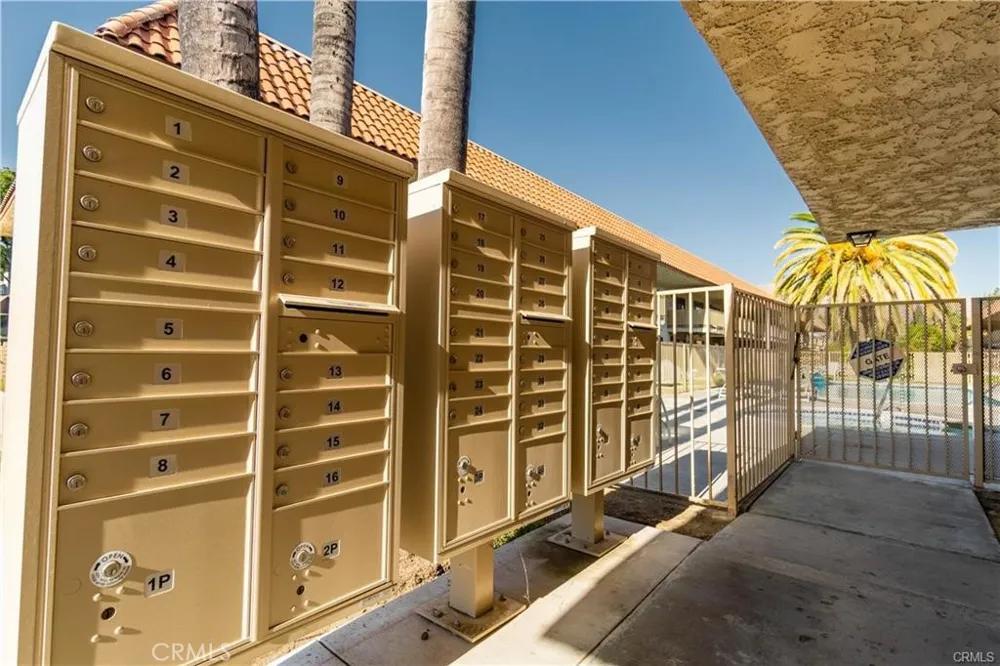 1000 Central #19 Riverside, CA 92507