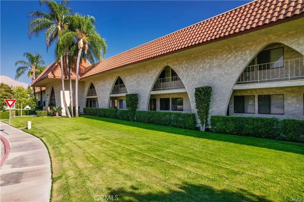 1000 Central #19 Riverside, CA 92507