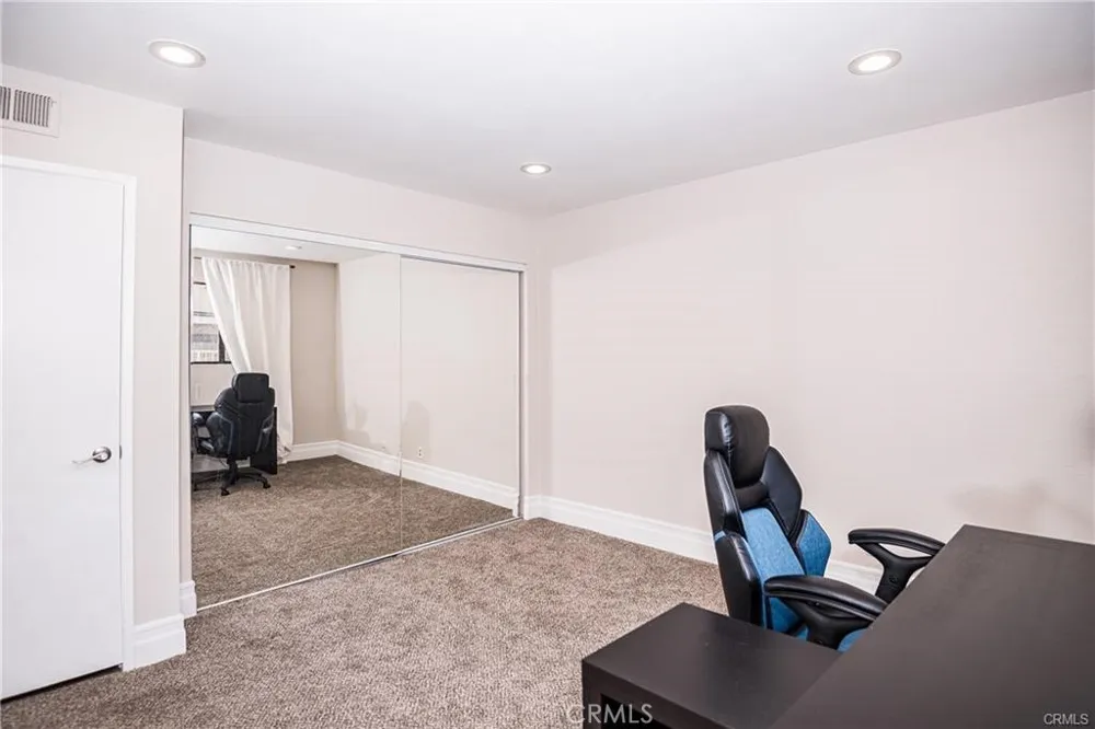 1000 Central #19 Riverside, CA 92507