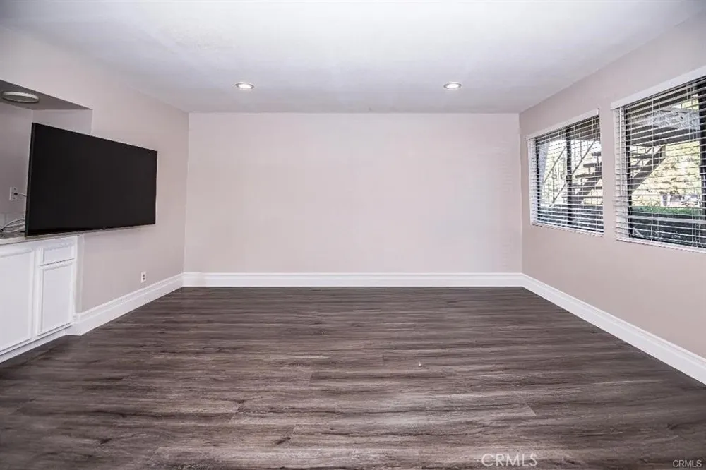 1000 Central #19 Riverside, CA 92507