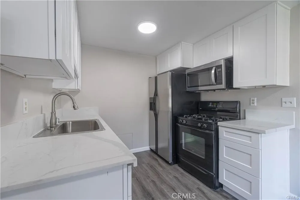 1000 Central #19 Riverside, CA 92507