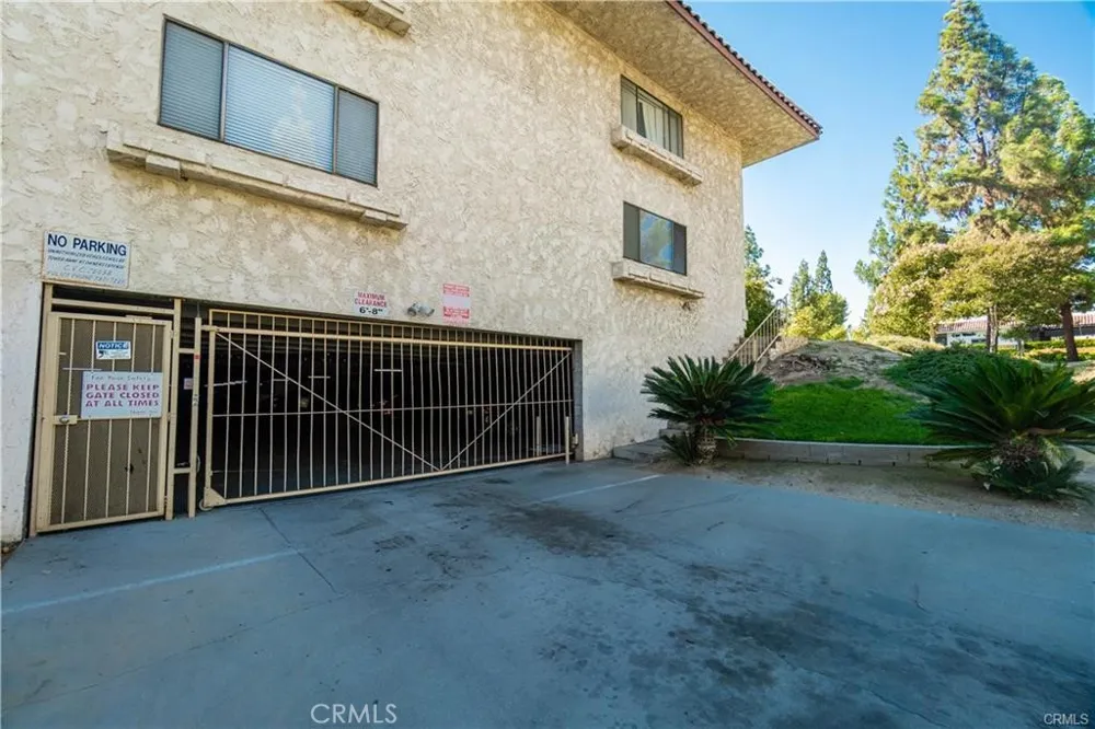 1000 Central #19 Riverside, CA 92507