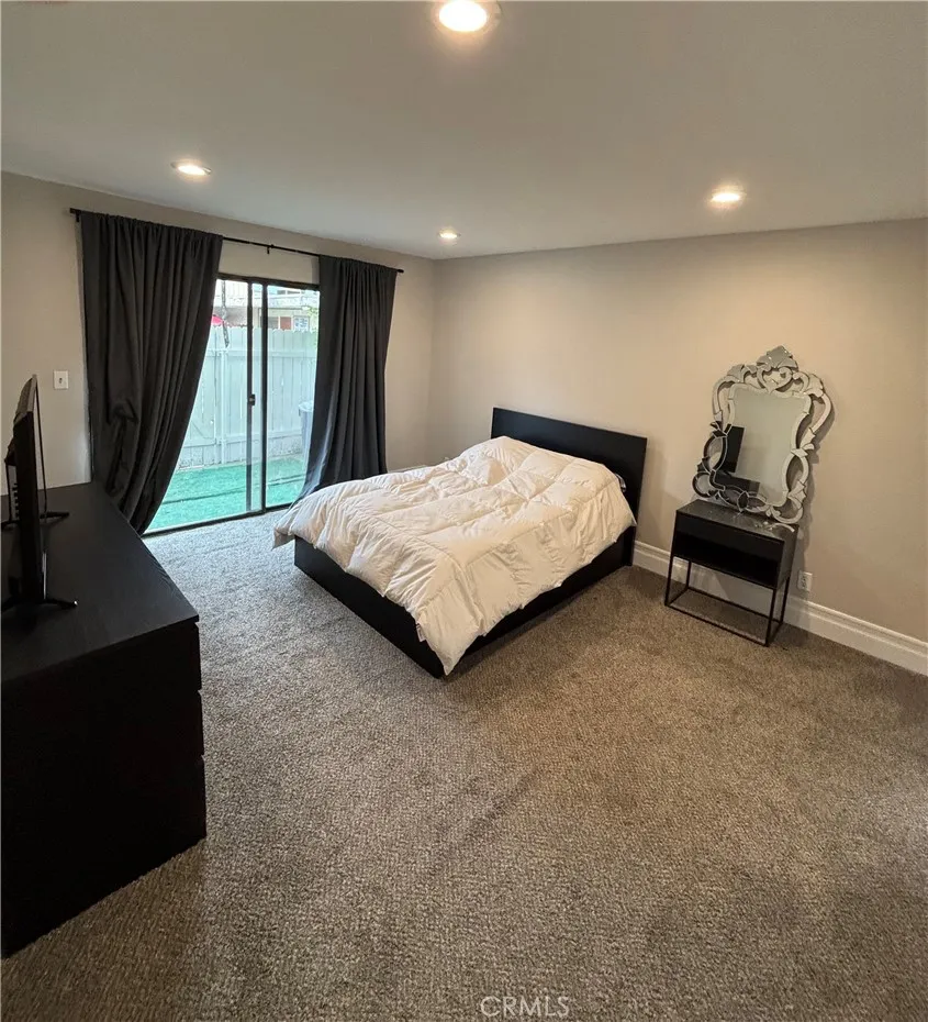 1000 Central #19 Riverside, CA 92507