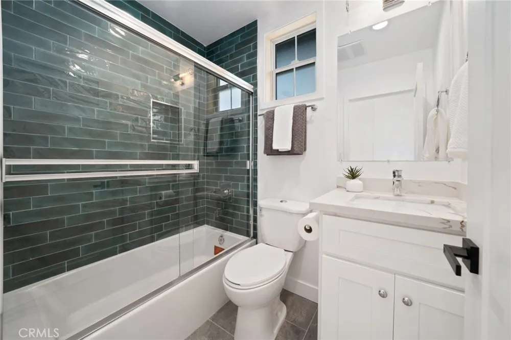 739 W 2nd San Pedro, CA 90731